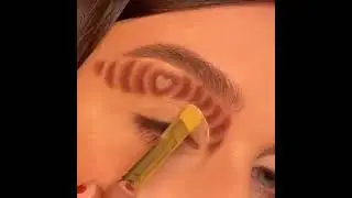 do u smoke?                                    Me:Only my Eyes 👁️🫶💅