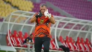 Goalkeepers training