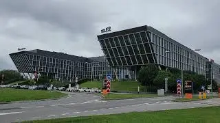 Москва. Бизнес-центр Comcity. Киевское шоссе. Июль 2023 года.