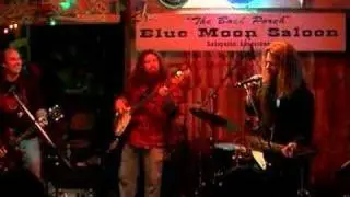 Grayson Capps performs 