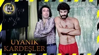 Uyanık Kardeşler - Eski Türk Filmi Tek Parça (Restorasyonlu)