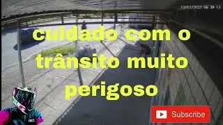 manobra perigoso no trânsito vc tem que ter muito atenção