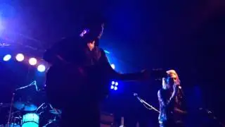 Metric - Gimme Sympathy (live acoustic)
