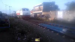 CC 203 02 01 Ka. Dhoho Masuk Stasiun & Suara Palang Pintu Unik Kediri