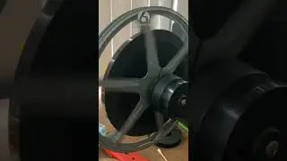 🎥 Así se editaba con un Video Editor de 8mm en un cuarto oscuro.