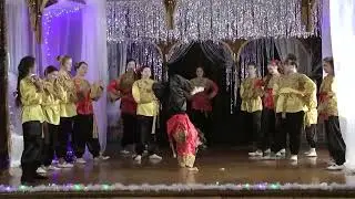 Танец "Веселые скоморохи" . Хореограф Шурыгина Н.А.