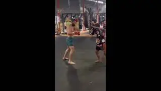 Khamzat Chimaev back training at Tiger muay thai