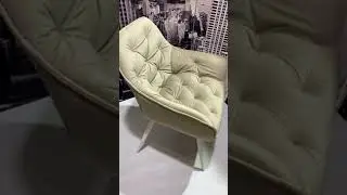 Крісло м'яке з підлокітниками на металевих ніжках  CHIC оксамит, колір беж PH - 602