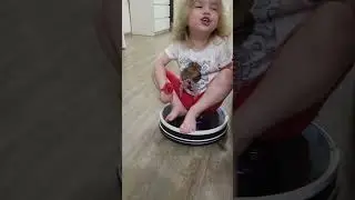 робот пылесос