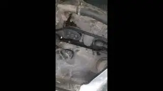 Replacing the alternator belt on a Chevrolet Captiva 3.2
