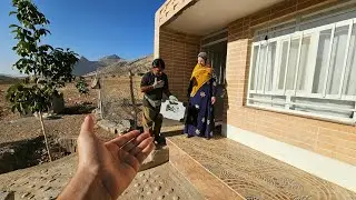 Solar Panel Repair: Why Did He Lie About the 'Initial Charge'? - Off-Grid Living 