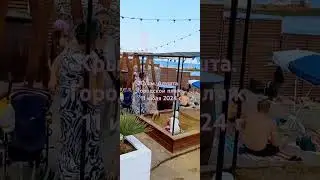 Крым. Алушта. Городской песчаный пляж. Штормит.            11 июля 2024 г.