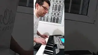 Haydi Soyle on 🎹. 