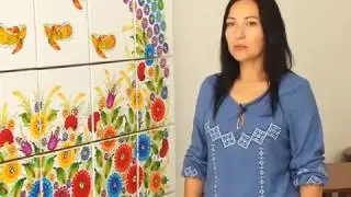 Олена Ярмолюк - майстер петриківського розпису.
