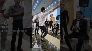 Bəyin Dostlarından Super Ritm Rəqsi #2023 #dance #aze #tiktok #youtubeshorts #rəqs #toy