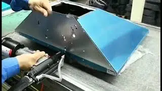 Automatic Air Rivet Gun With Automatic Feeding System