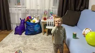 Що замовила Артему ?