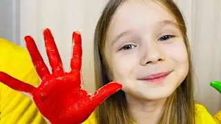 Polina and teaches colors with the help of paints and fruits with a song