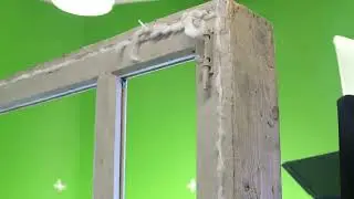 Door intro Green Screen