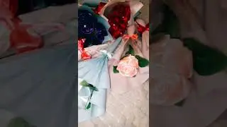 Букет атласных роз