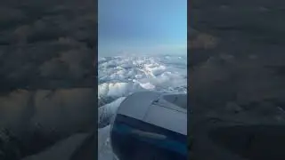 ✈️🏔️❄️Снежные Горы! Самолёт! Полёт! #горы #сочи #зима2024 #shorts