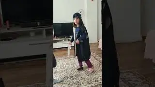 Umay Ve Sıla Polis Oldu 