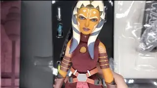 Sideshow Collectibles - 1/6 Scale Ahsoka Tano(Clone Wars) - A Quick Unboxing