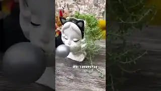 Декоративное кашпо Девочка с жвачкой из сверхпрочного скульптурного гипса.