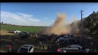 Жуткая авария во время гонок.