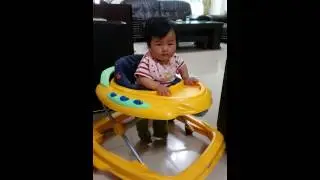 可愛女兒楹云學瞇子