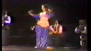 Nadia Gamal Veil and tambourine dance 2/2 -  نادية جمال