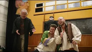 Nôl i'r ysgol | Così fan tutte | Back to school