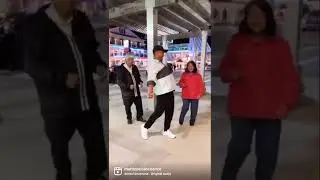 they enjoy dancing with me 😂 😂 🪩 👨‍👩‍👦: @leandroa65000 