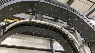 Dynamic Walkway - Optimum Conveyor Walk-Through Convenience without Downtime by Multi-Conveyor