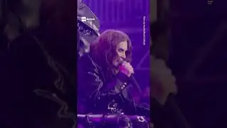 Ozzy Osbourne è morto a 76 anni. Con i Black Sabbath fu tra i pionieri dell’heavy metal