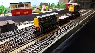Model railway - "Proof of concept" 2' x 6' OO gauge layout - rolling stock