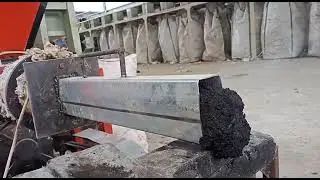 Cetak kayu dari sampah plastik residu