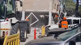 תיעוד זירת פגיעת הטיל האירני בעיר חולון