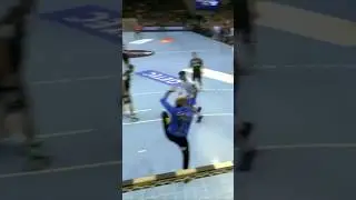 Playing handball with such style is taking it to the next level 😌😎