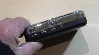 Unpacking the Reshow audio cassette to mp3 player Converter.