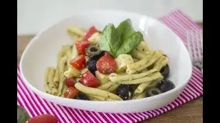 5 Ingredient Simple and Healthy Pesto Pasta