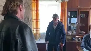 ИДУ ЗА КРЫСУ СПРАШИВАТЬ БОЙ БЕЗУМНЫЙ ПАША ПРОТИВ БЫКА ПОЛНОЕ ВИДЕО   ОЛЕГ МОНГОЛ!!!