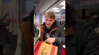 Чтооо?!?! Купить КФС и подарить в бургер кинг?!?! 😱 