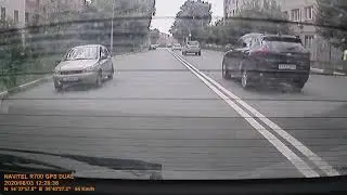 NAVITEL R700 GPS DUAL днем (дополнительная камера)