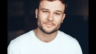 Макс Корж до слёз спел песню «Пьяный дождь»