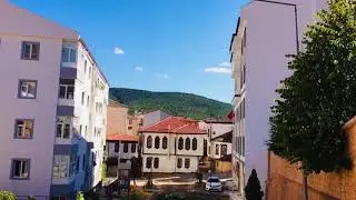 Sarı Saçın Yaş Durur