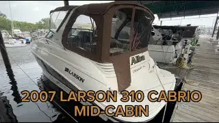 2007 LARSON CABRIO 310 MID-CABIN W/ TWIN 5.7 VOLVO PENTA (260HRS!!)