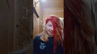 не опять, а снова красим волосы краской Bad girl красной ❣️