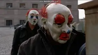 Банда Джокера грабит банк. Тёмный рыцарь