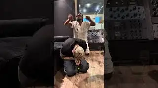 Joelho no chão te mantém de pé 🙏🏻